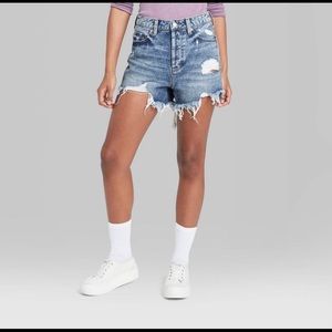 Women’s High-Rise Frayed Hem Jean Shorts, Med Wash